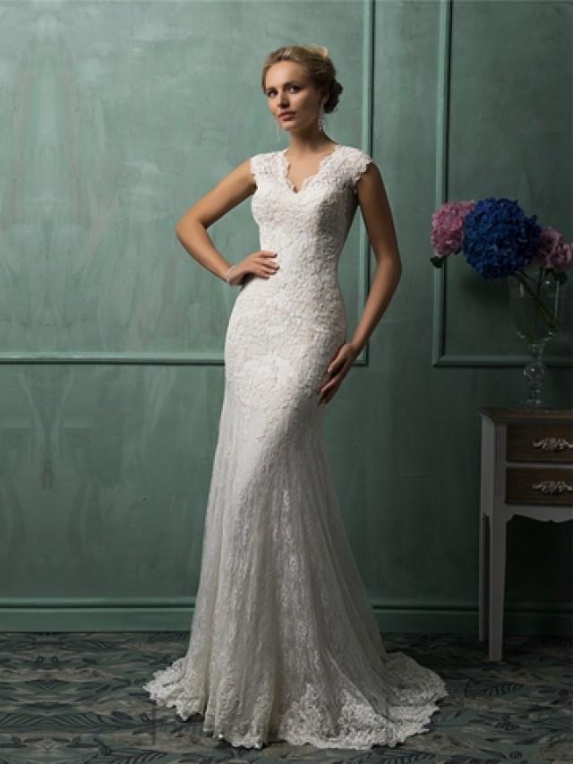 Lace wedding dress cap sleeves