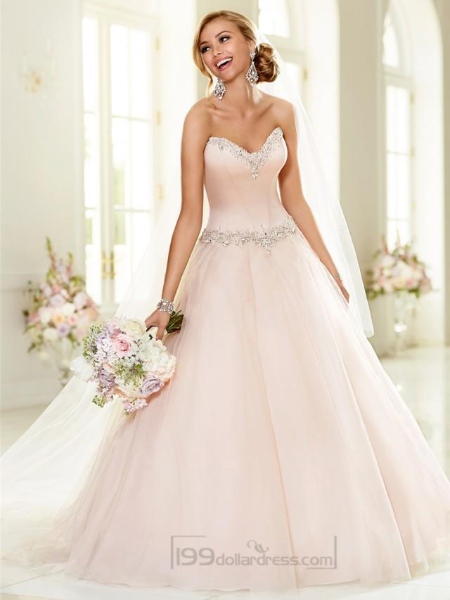 ball gown with sweetheart neckline