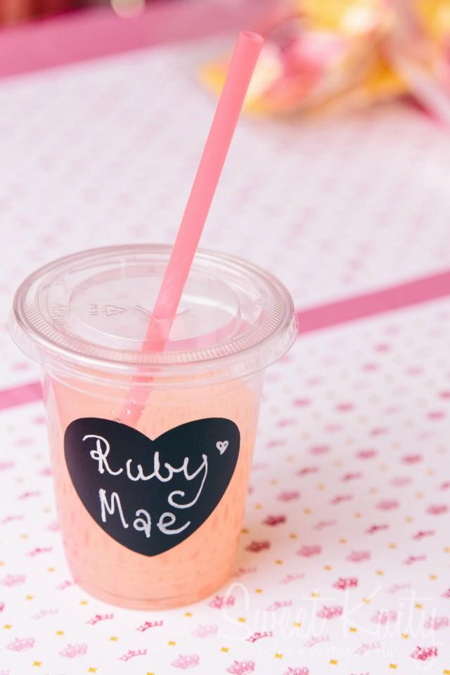 plastic party cups with lids
