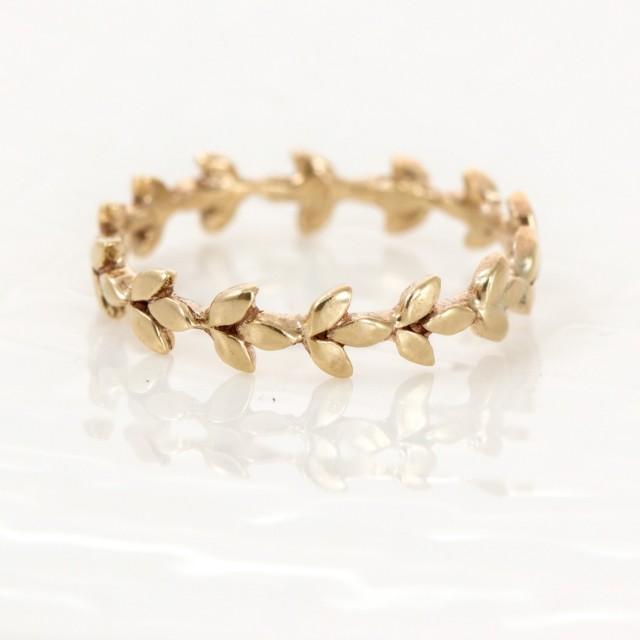 Vine Wedding Band In 14k Gold // 14k Gold Vine Wedding Ring