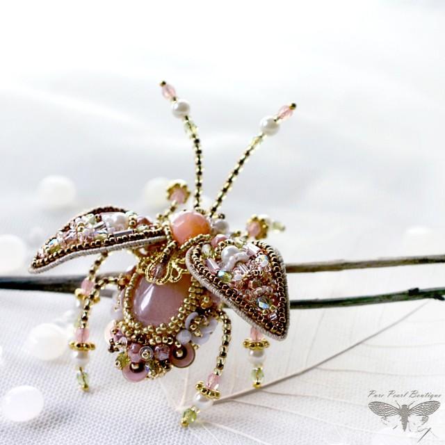 Feminine Jewelry Beetle Brooch Insect Jewelry Exquisite Jewelry