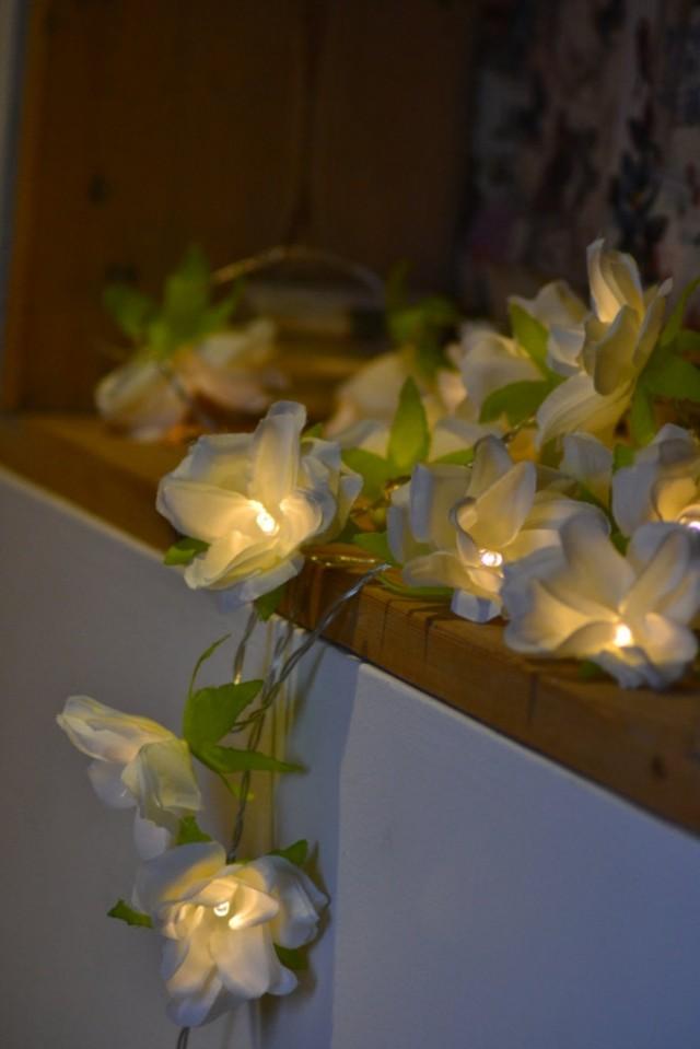 20 White Hibiscus Flower LED Light Girl Bedroom Party Birthday Wedding Gift 