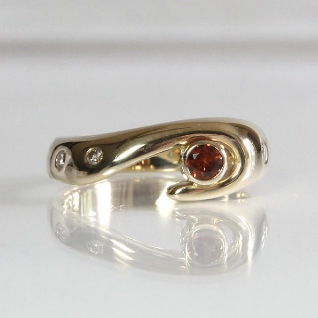 Ladies Garnet And Diamond Engagement Ring 14k Yellow Gold Size 6 3