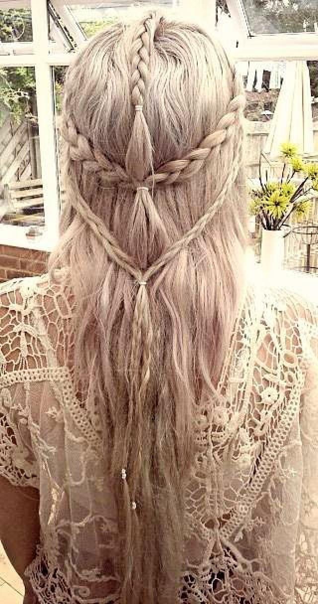 26 Boho Hairstyles With Braids Bun Updos Other Great New Stuff