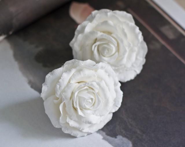 White Garden Rose Hair white rose hair clip - bridal hair accessories - wedding hair White Garden Rose Hair white rose hair clip - bridal hair accessories - wedding hair