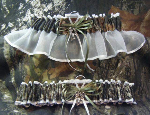 camo wedding garters