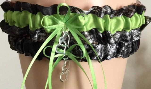 Mossy Oak Apple Green Camouflage Wedding Garter Set Bridal Garter Set Camo Garter Prom Garter 6011