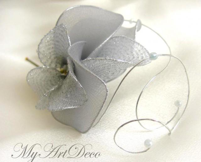silver hair flower
