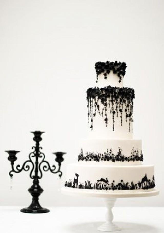 Cake 13 Enchanting Halloween Wedding Ideas 2483891 Weddbook