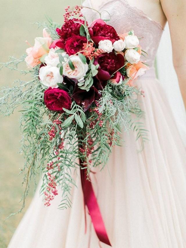 Stunning Christmas Florals For Your Vow Renewal 2488972 Weddbook