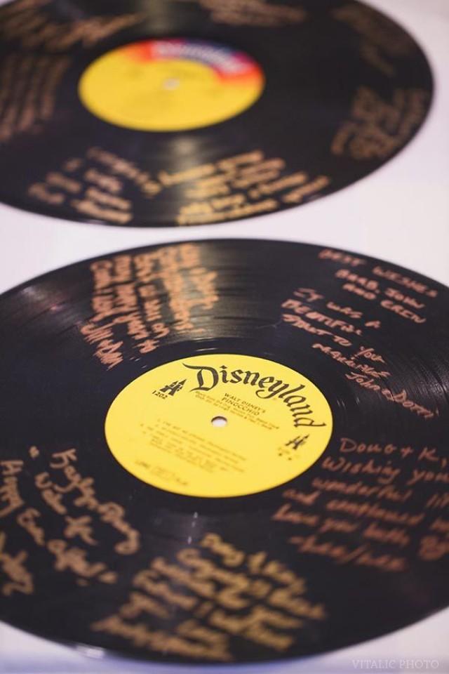 Wedding Theme DISNEY // Wedding Guest Books 2496595 Weddbook