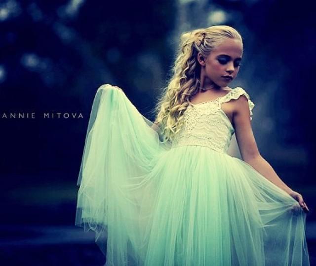 girls photoshoot dress