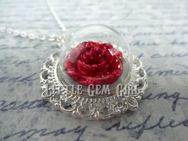 Enchanted Red Rose Necklace - Beauty 