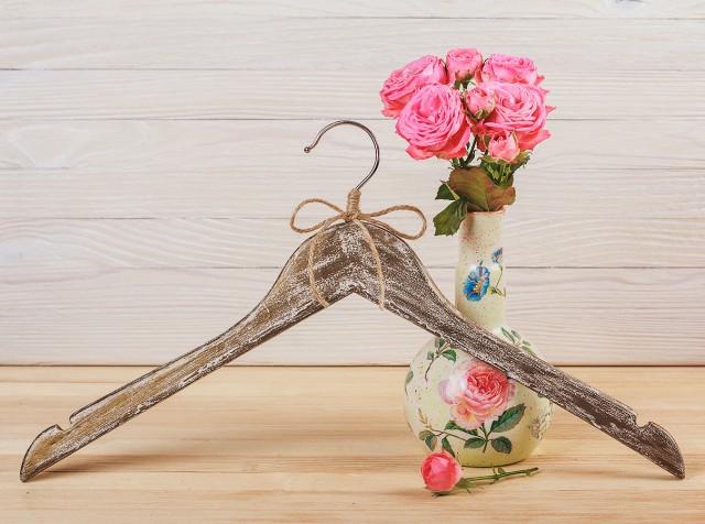 Wedding Vintage Rustic Hanger, Bridesmaid Gift, Custom Wedding Hanger