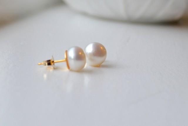 14k Gold And Natural Pearl Stud Earring Freshwater Studs 14k Gold And Natural Pearl Stud Earring Freshwater Studs Real Small Bridal Bridesmaids June 2565779