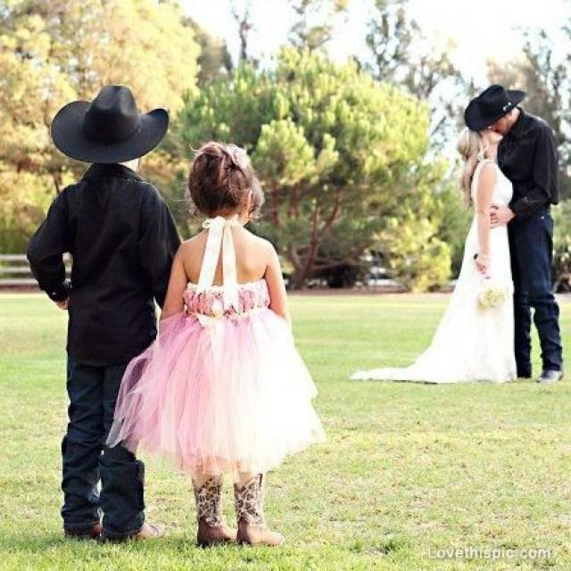 Country Wedding Love Cute Photography Wedding Couples Kiss Kids