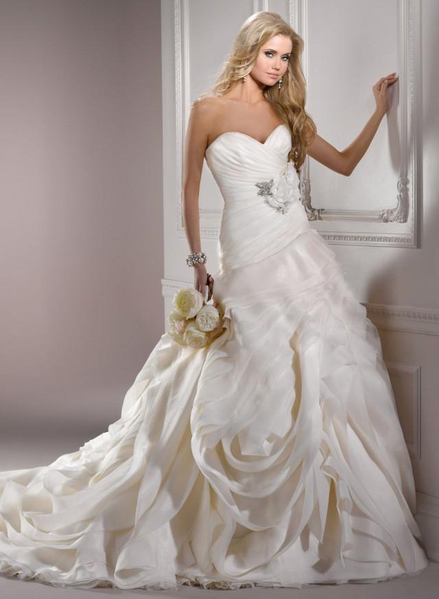 discount designer gowns online
