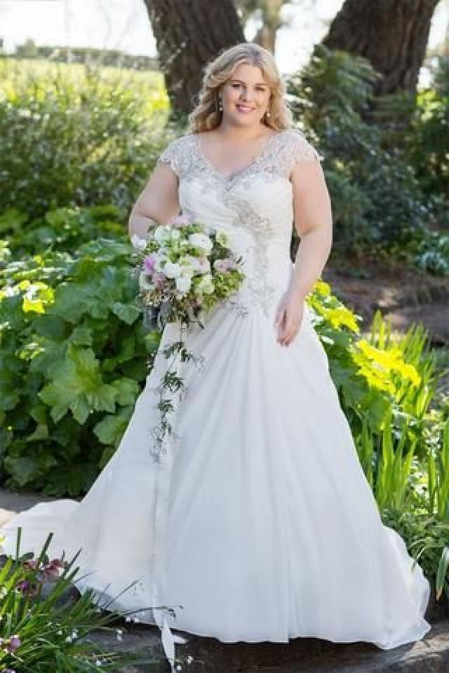 plus-size-lace-applique-wedding-dress-available-up-to-size-28-w-2583334-weddbook