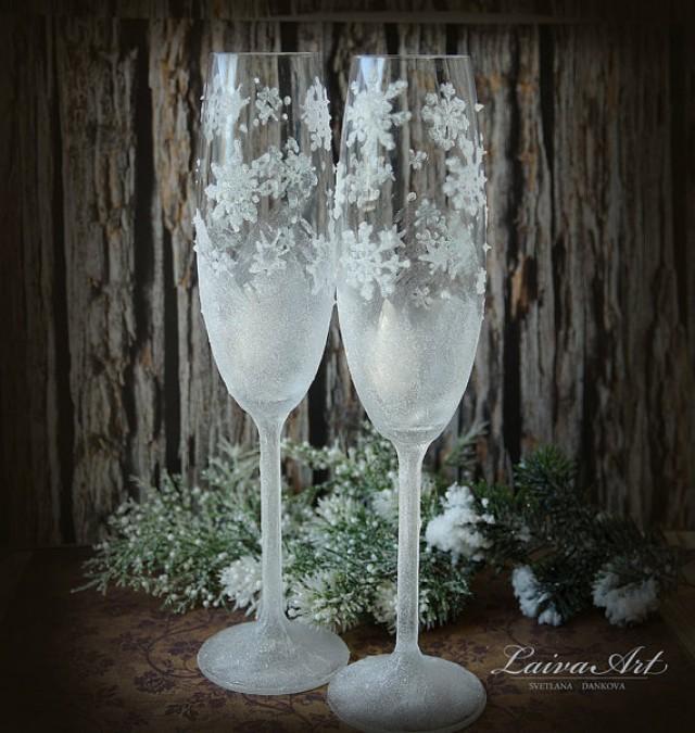 Snowflake Wedding Champagne Glasses Winter Wedding Christmas Wedding Holiday Wedding Champagne Flutes