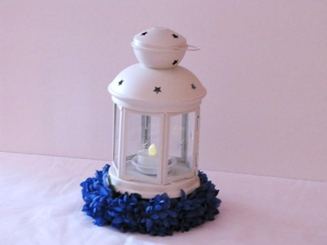 white lantern wedding centerpieces