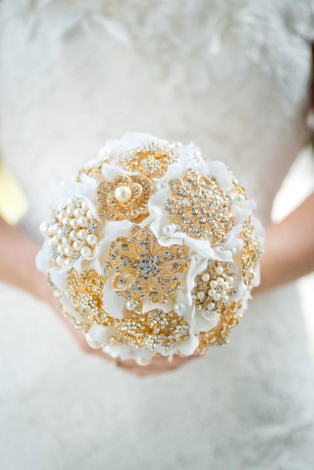 Custom Gold Brooch Bouquet Bridal Bouquet, Wedding Bouquet, Jeweled