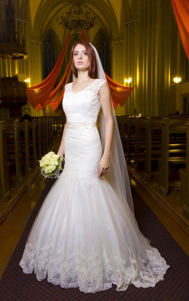 Romantic Mermaid French Lace Vintage Inspired Wedding Dress With