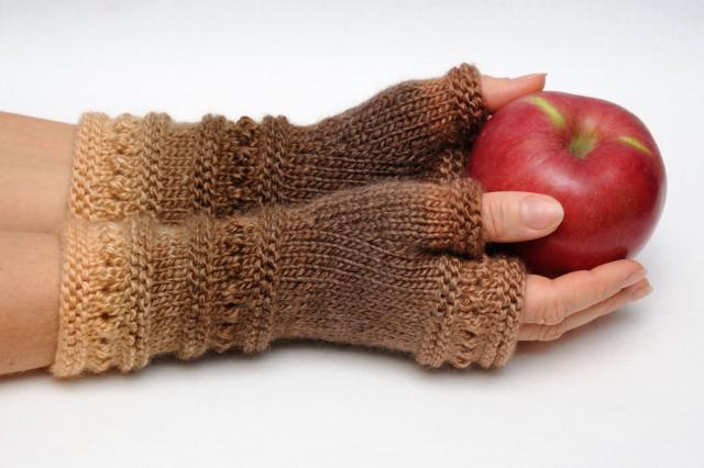 knit fingerless mittens