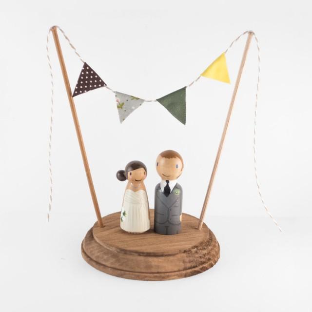 bride and groom peg dolls