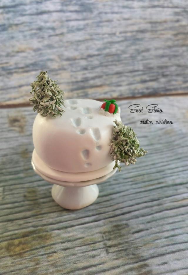 Individual Christmas Cake Ideas 17 dollhouse miniature christmas cake 112 scale dollhouse miniature food snow tree gift cake