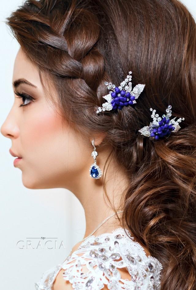 blue hair clip wedding