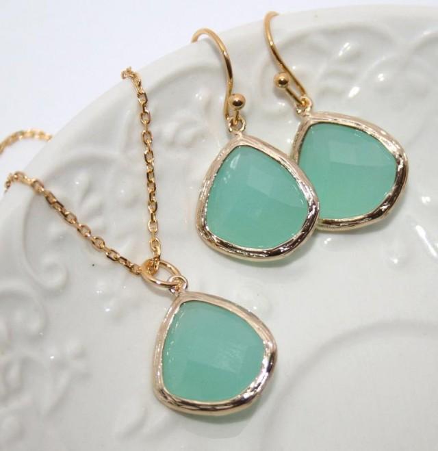 Mint Drop Jewelry Set In Gold, Bridesmaids Favors, Mint Opal Gold Bezel