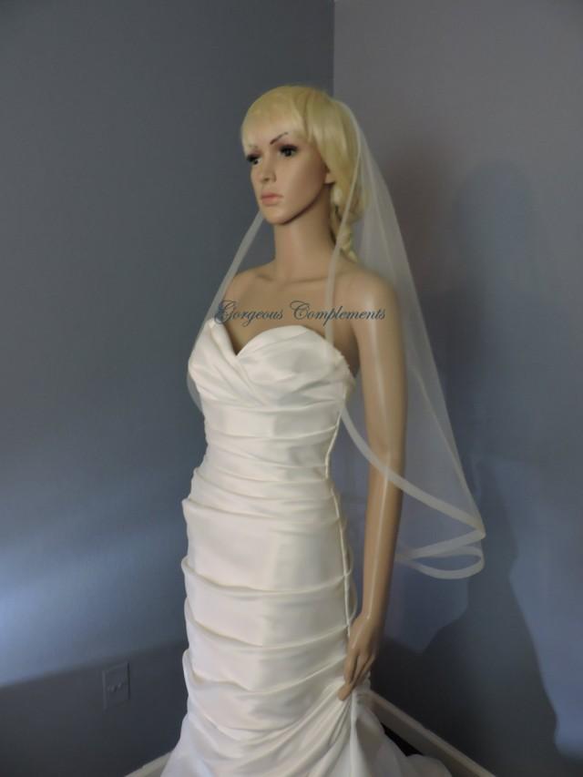 Single Tier Horsehair Trim Wedding Veil , Bridal Veil 2674737 Weddbook