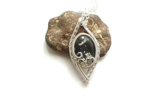 black jewelry wire