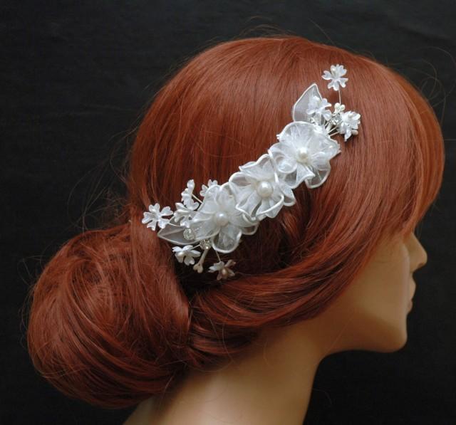 White Silk Flower Hair Comb, Wedding Hair Comb, Floral Bridal Comb
