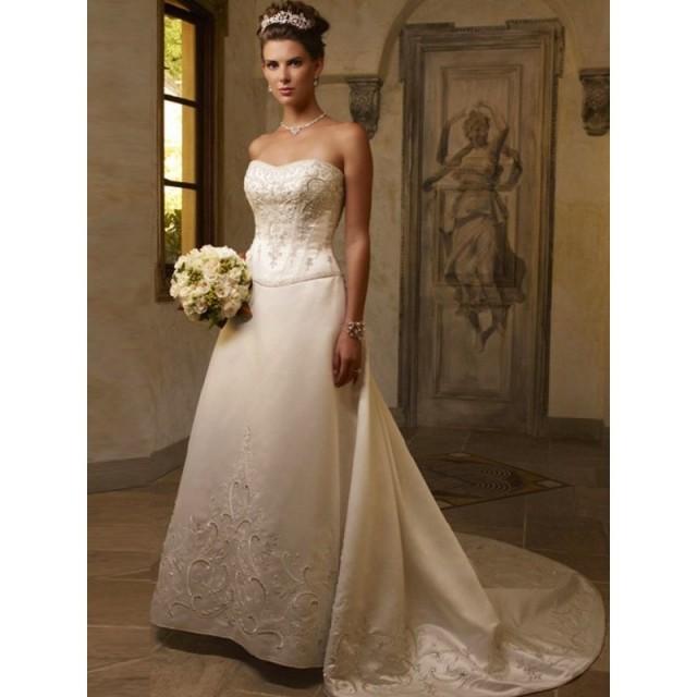 Satin Sweetheart ALine Wedding Dresses With Embroidered In