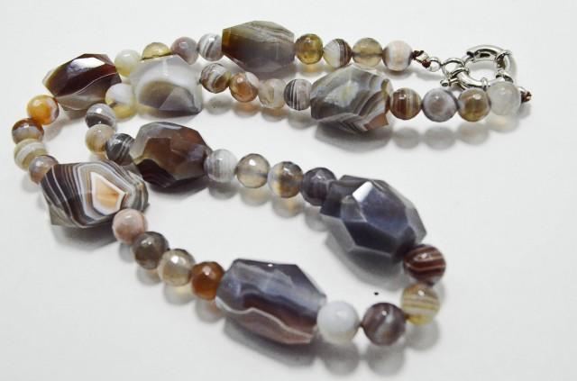 chunky agate necklace