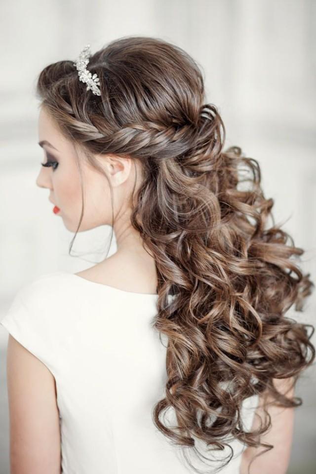 15 Cool Suggestions Of Modern Wedding Hairstyles 2700654 Weddbook