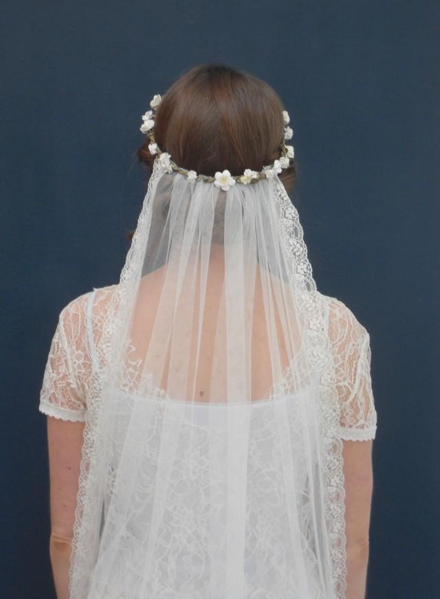 flower crown and veil