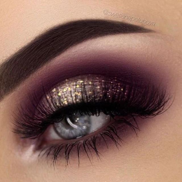 maroon eyeshadow