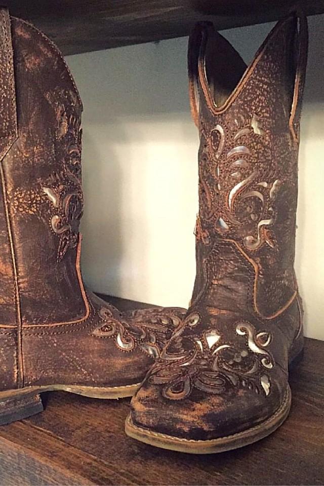 cavender's wedding boots