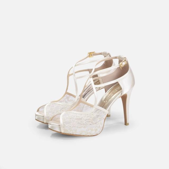 bridal shoes for lace dress