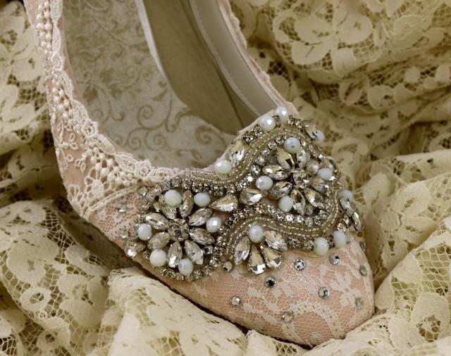 vintage lace wedding shoes