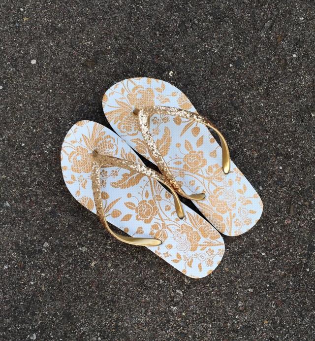 Gold Flip Flops,Bridesmaid Gift,Wedding Shoes,Reception Shoes,Wedding