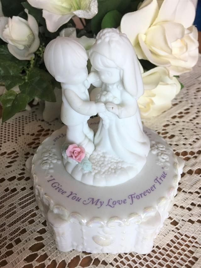 Precious Moments By Enesco, "I Give You My Love Forever True" #2802009