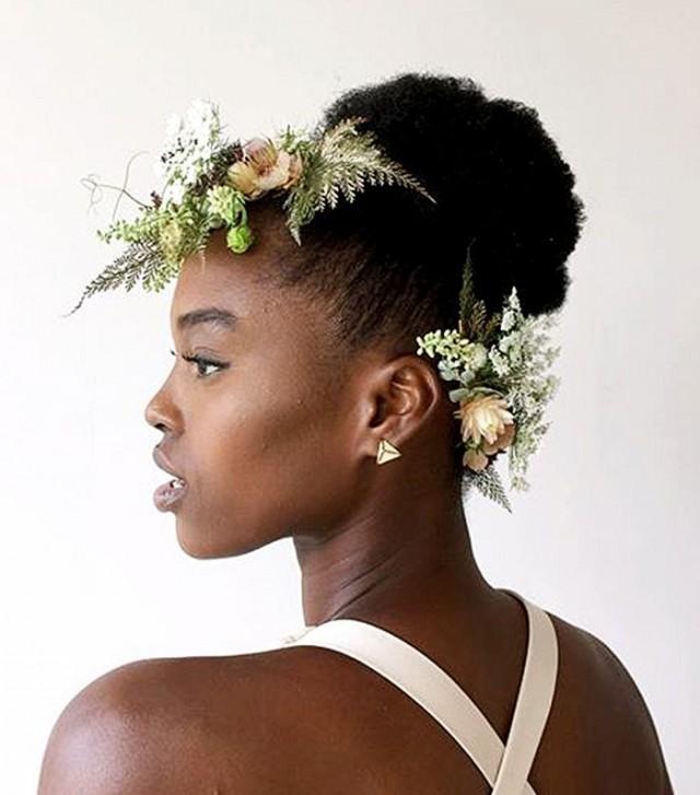 8 Natural Hairstyles For Weddings Curly Girls Will Love 2827818