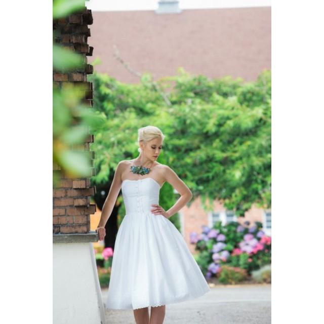 white cotton eyelet wedding dress