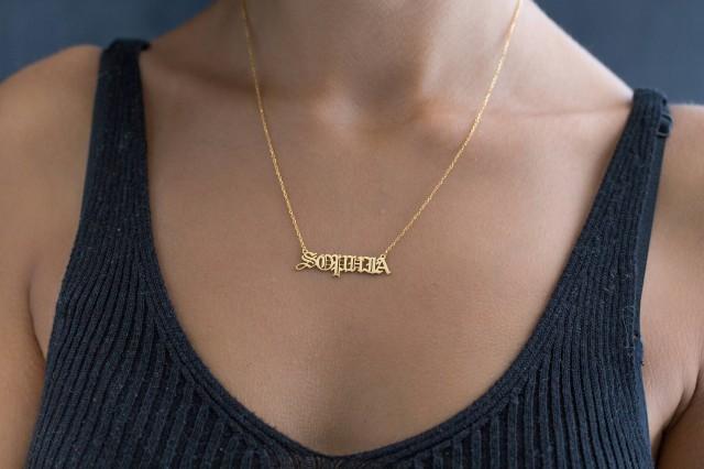 Old English Name Necklace - Gold Name 