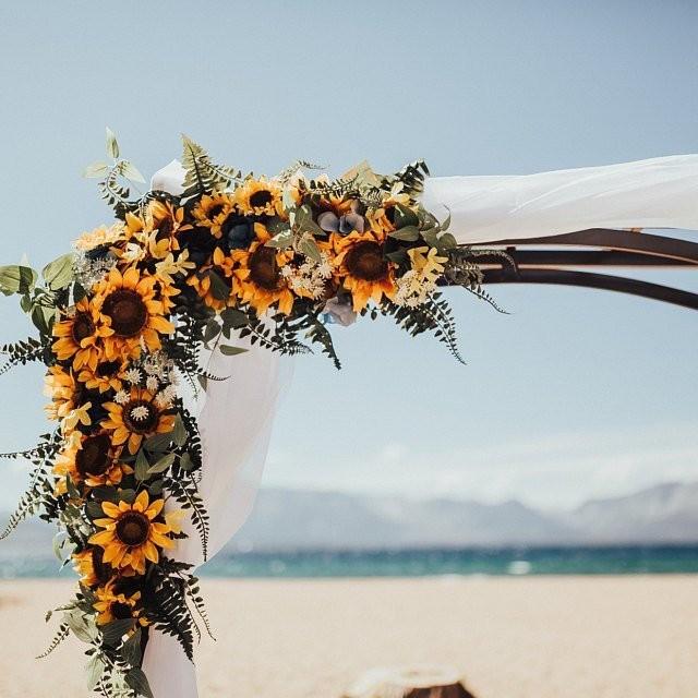 Wedding Garland,Sunflower Swag, Wedding Backdrop, Wedding Arch Flowers