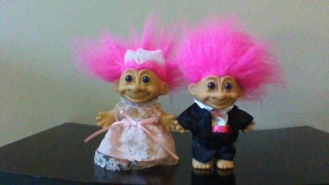 troll toy pink hair