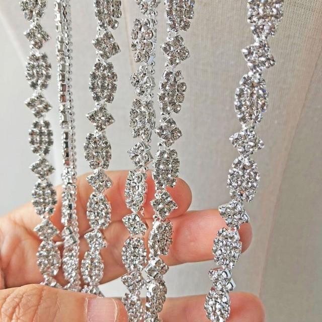 Clear Rhinestone Crystal Chain Applique Bridal Belt Wedding Dess Sash Valentines Ideas for Her and Christmas Cake Decroations Crafting Sewing Trim 2yards